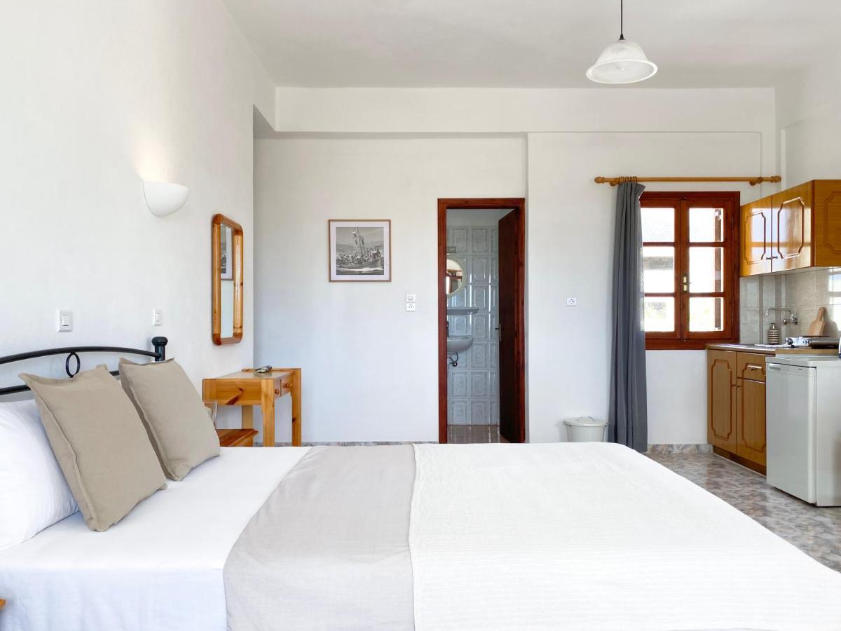 Almyra Villa Периса Екстериор снимка