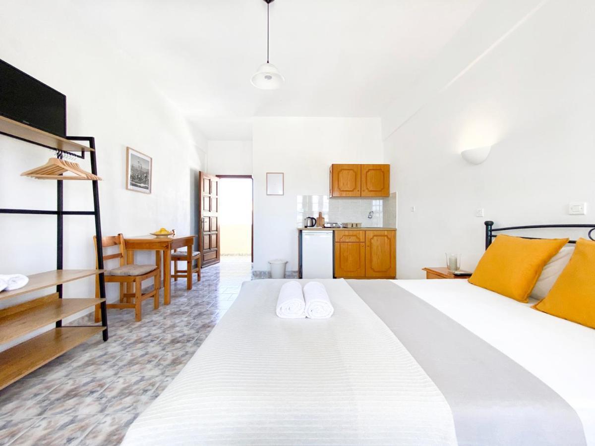 Almyra Villa Периса Екстериор снимка