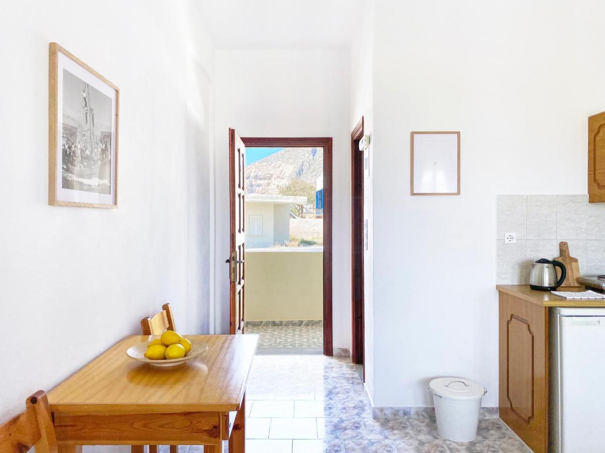 Almyra Villa Периса Екстериор снимка