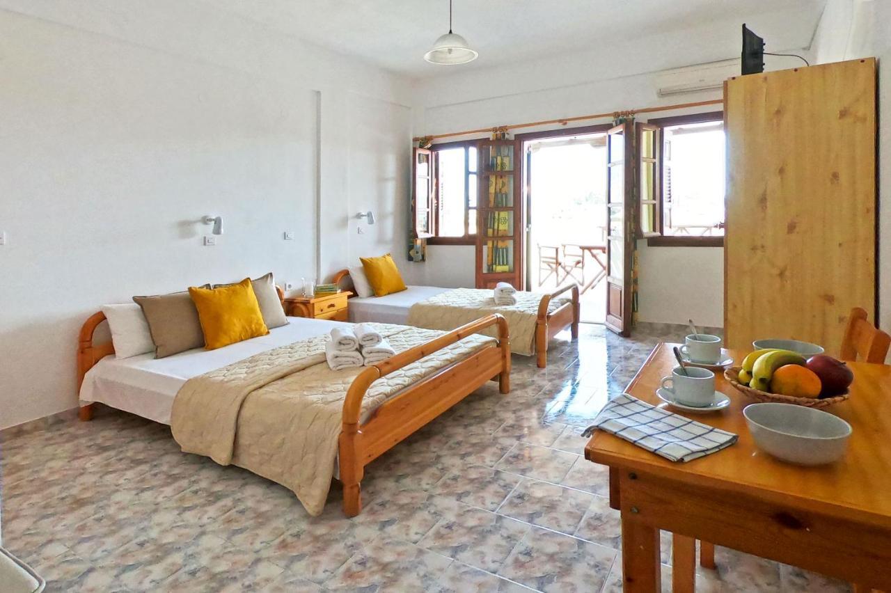 Almyra Villa Периса Екстериор снимка